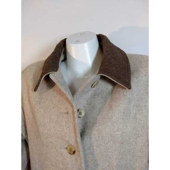 VTG Wool Womens Coat- Embroidery Bears- E&J/LA Mode- Sz L- Oatmeal- Canada- NICE - Picture 5 of 9